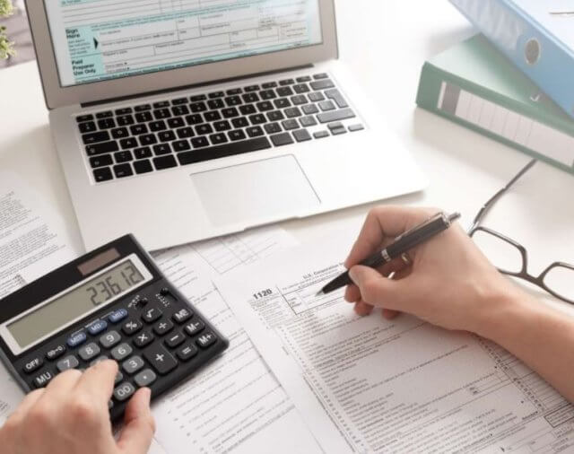 How does outsourced accounting services work